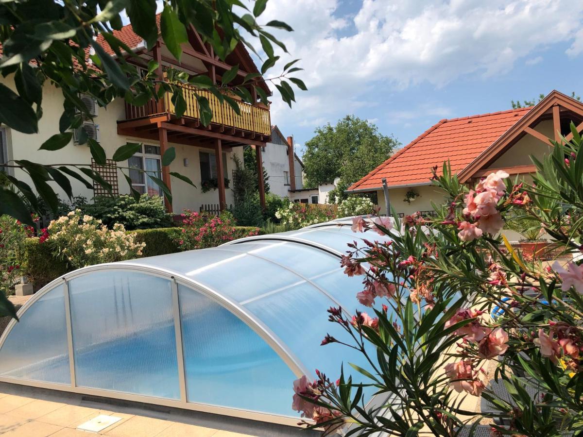 Haus Marika Hotel ชิโอฟก ภายนอก รูปภาพ