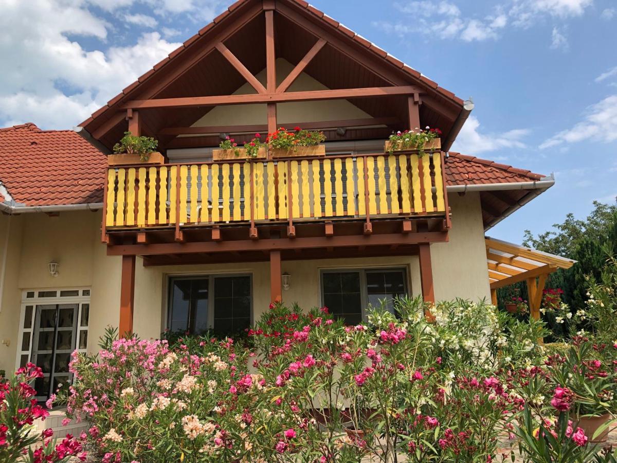Haus Marika Hotel ชิโอฟก ภายนอก รูปภาพ