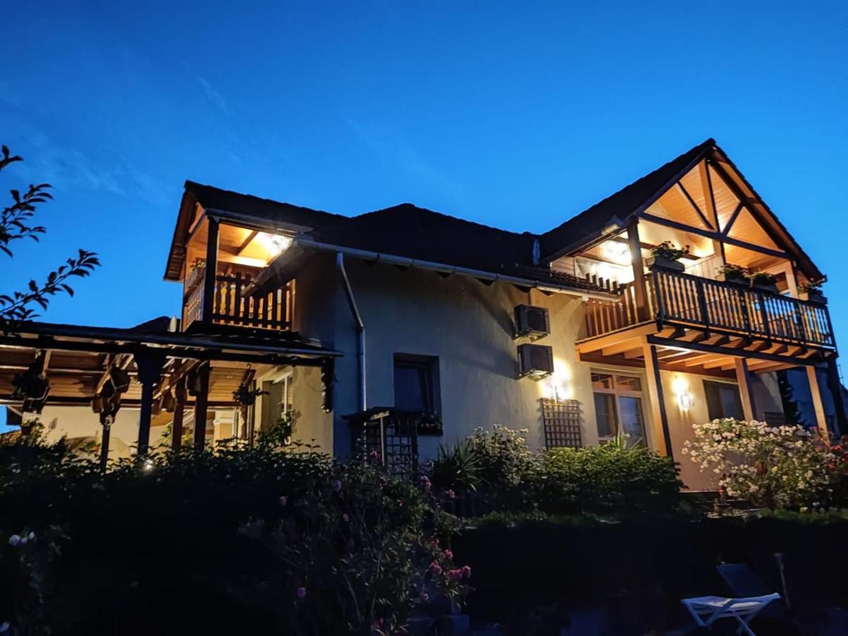 Haus Marika Hotel ชิโอฟก ภายนอก รูปภาพ